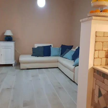 Ada * Torre Specchia Ruggeri